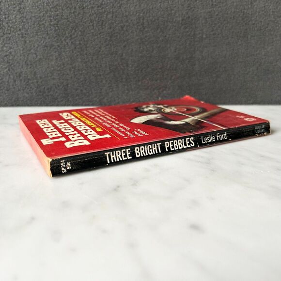 Three Bright Pebbles by Leslie Ford Paperback Book 1938 Popular Library - Picture 3 of 5
